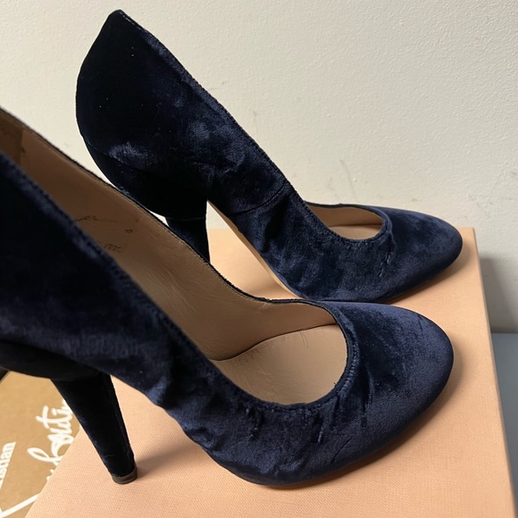 Miu Miu Velvet Blue shoes❤️ - Picture 2 of 8